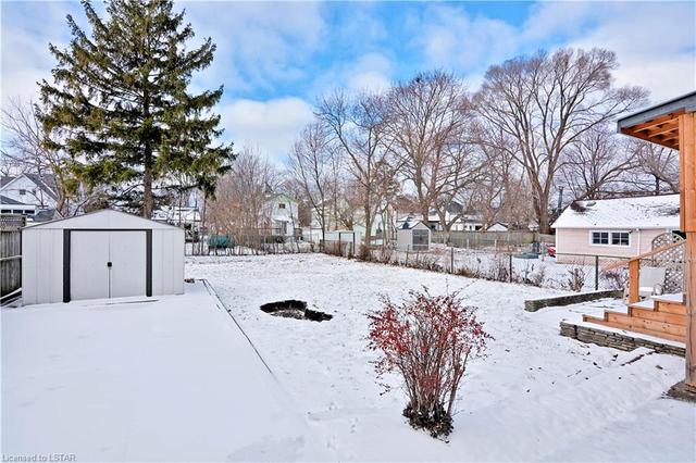 165 Kirby Street, House detached with 3 bedrooms, 1 bathrooms and null parking in Sarnia ON | Image 19