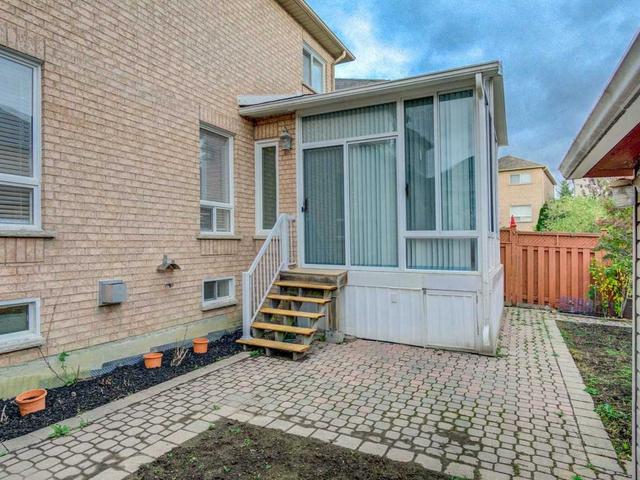 3852 Edgecliffe Run Dr, House detached with 3 bedrooms, 4 bathrooms and 3 parking in Mississauga ON | Image 19