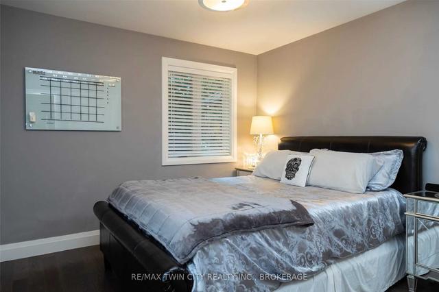 5 Andrew St, House detached with 2 bedrooms, 3 bathrooms and 6 parking in Brant ON | Image 8
