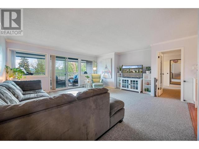 1089 Cecile Drive, House attached with 3 bedrooms, 1 bathrooms and 1 parking in Port Moody BC | Image 5