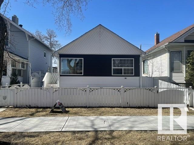 11322 96 St Nw, House detached with 3 bedrooms, 1 bathrooms and 4 parking in Edmonton AB | Image 33