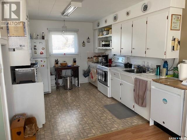 105 2nd Avenue W, House detached with 2 bedrooms, 1 bathrooms and null parking in Nokomis SK | Image 7