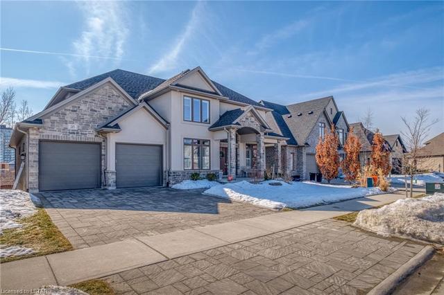 215 Pebblecreek Walk, House detached with 5 bedrooms, 3 bathrooms and 7 parking in London ON | Image 3