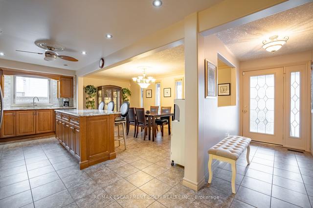 79 Worsley Rd, House detached with 3 bedrooms, 2 bathrooms and 5 parking in Hamilton ON | Image 38
