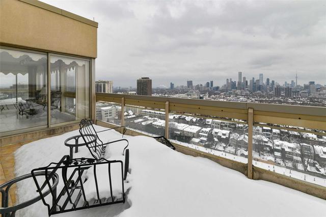 1908 - 61 St Clair Ave W, Condo with 3 bedrooms, 3 bathrooms and 3 parking in Toronto ON | Image 19