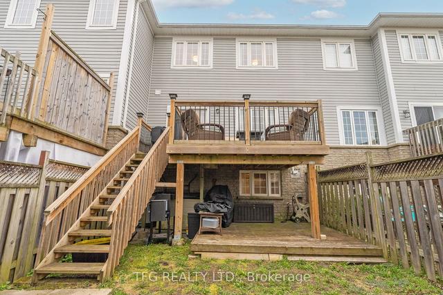 5 Taft Pl, House attached with 3 bedrooms, 2 bathrooms and 3 parking in Clarington ON | Image 22