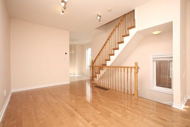 312 South Park Rd, Townhouse with 4 bedrooms, 3 bathrooms and 2 parking in Markham ON | Image 21