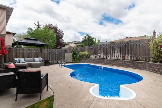 834 Merritt Dr, House detached with 4 bedrooms, 3 bathrooms and 6 parking in Milton ON | Image 28