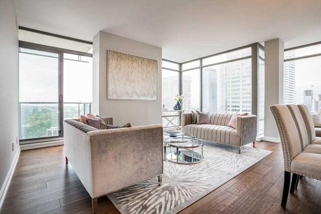 2802 - 18 Yorkville Ave, Condo with 2 bedrooms, 2 bathrooms and 2 parking in Toronto ON | Image 11