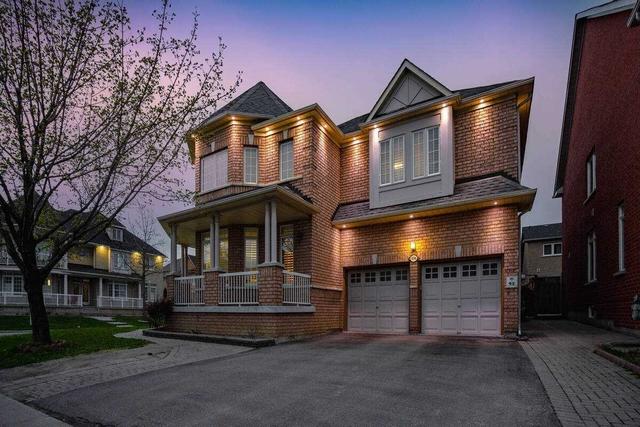 236 La Rocca Ave, House detached with 4 bedrooms, 5 bathrooms and 7 parking in Vaughan ON | Image 1