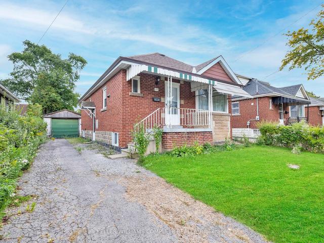 33 West 3rd St, House detached with 3 bedrooms, 2 bathrooms and 2 parking in Hamilton ON | Image 1