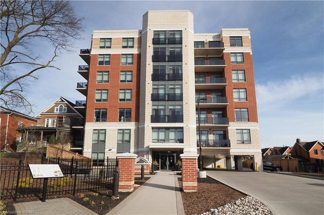 407 - 399 Queen Street S, House attached with 2 bedrooms, 2 bathrooms and 1 parking in Kitchener ON | Image 1