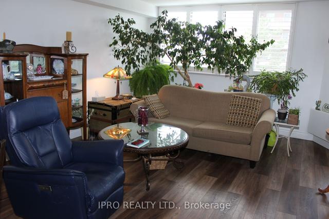 506 - 81 Millside Dr, Condo with 2 bedrooms, 2 bathrooms and 2 parking in Milton ON | Image 26
