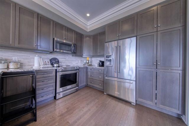 3090 Blackfriar Commons, House attached with 3 bedrooms, 3 bathrooms and 2 parking in Oakville ON | Image 39