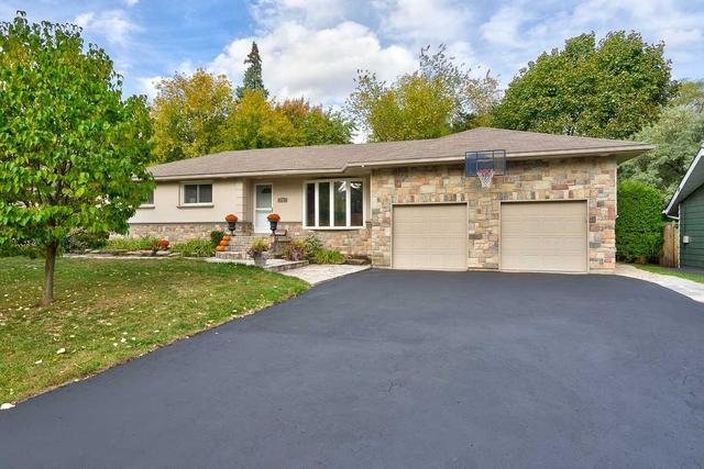 74 Germorda Dr, House detached with 3 bedrooms, 3 bathrooms and 6 parking in Oakville ON | Image 12