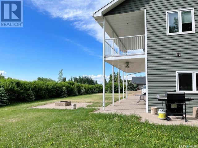 437 Vivian Bay, House detached with 2 bedrooms, 2 bathrooms and null parking in Coteau No. 255 SK | Image 24