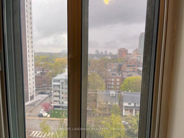 1001 - 15 Maplewood Ave, Condo with 1 bedrooms, 1 bathrooms and 1 parking in Toronto ON | Image 2