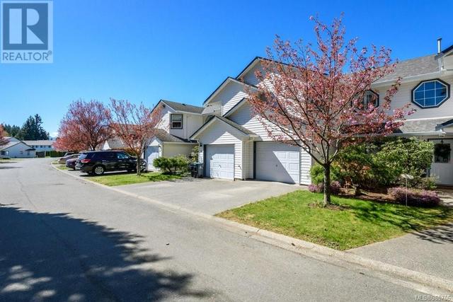 27 - 2160 Hawk Dr, House attached with 3 bedrooms, 2 bathrooms and 14 parking in Courtenay BC | Image 35