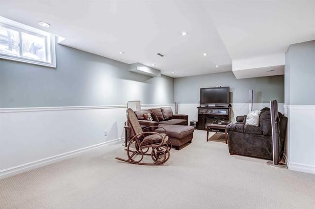 678 Dolby Cres, House detached with 3 bedrooms, 3 bathrooms and 1 parking in Milton ON | Image 19