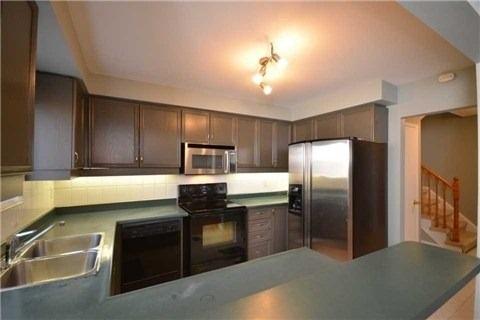 81 Wickstead Crt, Townhouse with 3 bedrooms, 2 bathrooms and 1 parking in Brampton ON | Image 11