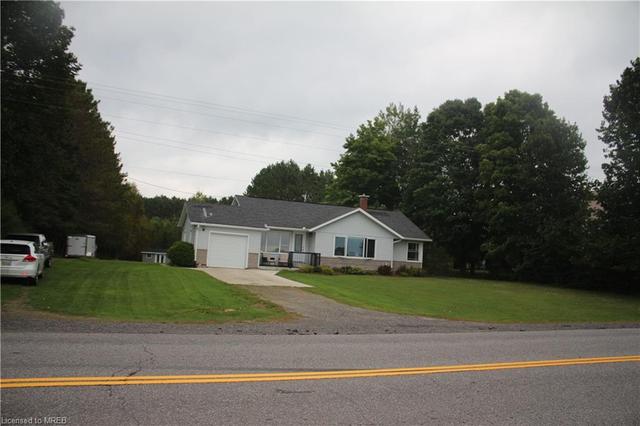 11734 Hwy 522 Highway, House detached with 3 bedrooms, 2 bathrooms and 9 parking in Parry Sound, Unorganized, Centre Part ON | Image 12