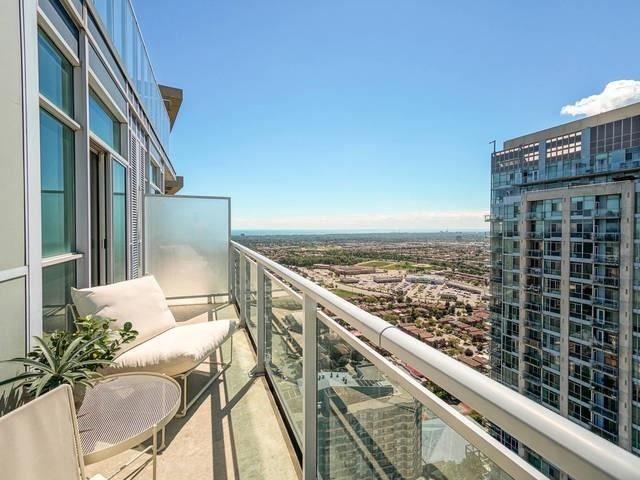 3507 - 223 Webb Dr, Condo with 1 bedrooms, 1 bathrooms and 1 parking in Mississauga ON | Image 3
