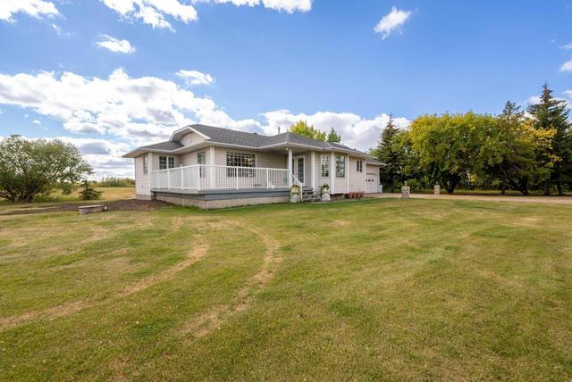 46445 Range Road 200, House detached with 3 bedrooms, 3 bathrooms and 6 parking in Camrose County AB | Image 18
