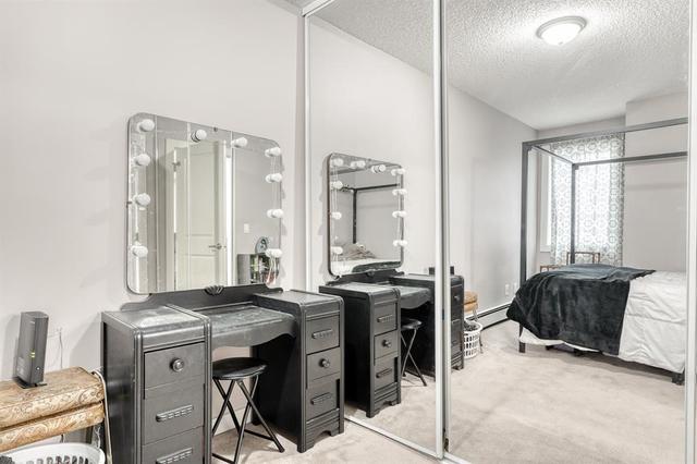 116 - 2204 1 Street Sw, Condo with 2 bedrooms, 1 bathrooms and 1 parking in Calgary AB | Image 11
