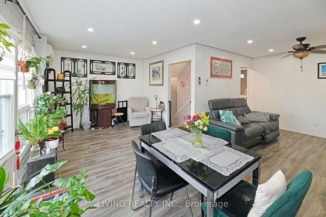 74 Deacon Lane, Townhouse with 3 bedrooms, 3 bathrooms and 3 parking in Ajax ON | Image 3