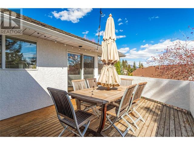311 Woodpark Crescent, House detached with 5 bedrooms, 3 bathrooms and 6 parking in Kelowna BC | Image 46