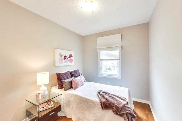 80 Howe Ave, House attached with 3 bedrooms, 2 bathrooms and 2 parking in Toronto ON | Image 17