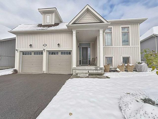 47 Allegra Dr, House detached with 2 bedrooms, 3 bathrooms and 6 parking in Wasaga Beach ON | Card Image