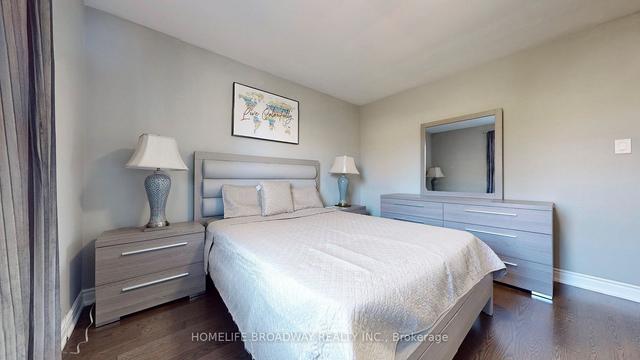 54 Lowcrest Blvd, House detached with 3 bedrooms, 4 bathrooms and 4 parking in Toronto ON | Image 4