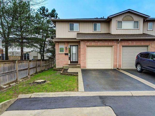 1675 Upper Gage Ave, Townhouse with 3 bedrooms, 2 bathrooms and 2 parking in Hamilton ON | Image 1