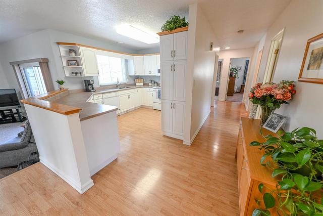 9914 75 Avenue, House detached with 5 bedrooms, 2 bathrooms and 3 parking in Greenview No. 16 AB | Image 13