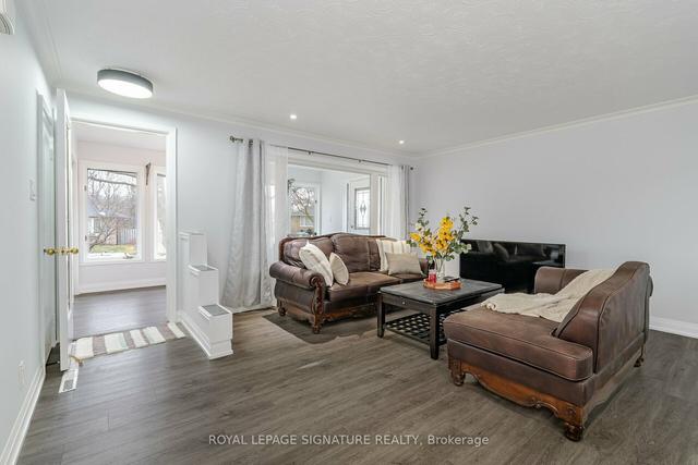 39 Stevens Cres, House detached with 3 bedrooms, 2 bathrooms and 1 parking in Halton Hills ON | Image 37