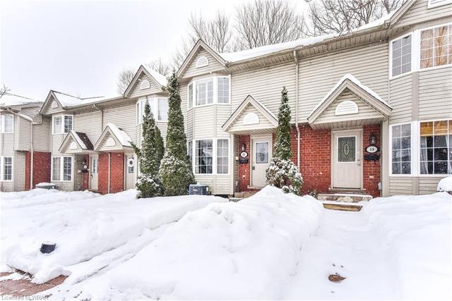 60 - 235 Saginaw Parkway, House attached with 4 bedrooms, 1 bathrooms and 1 parking in Cambridge ON | Image 5