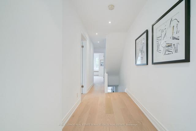 121 Cottingham St, House semidetached with 4 bedrooms, 4 bathrooms and 1 parking in Toronto ON | Image 6