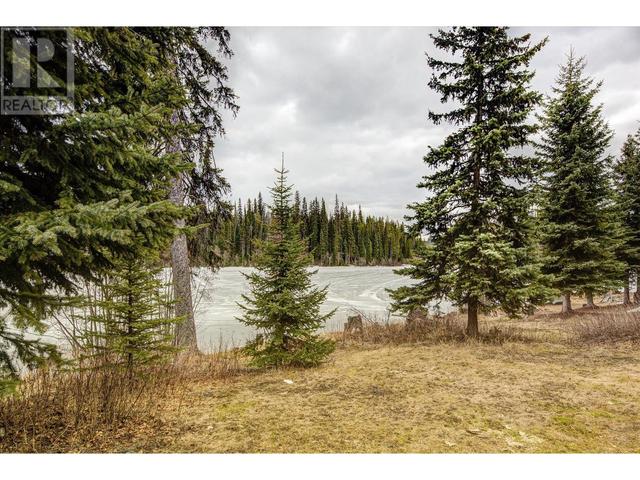 27 - 10250 Dee Lake Road Road, Home with 2 bedrooms, 1 bathrooms and 2 parking in Central Okanagan BC | Image 30