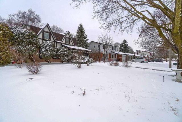 104 Brunswick St, House detached with 4 bedrooms, 2 bathrooms and 4 parking in Oshawa ON | Image 12