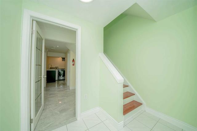 118 Purpledusk Tr, Townhouse with 3 bedrooms, 3 bathrooms and 3 parking in Toronto ON | Image 31