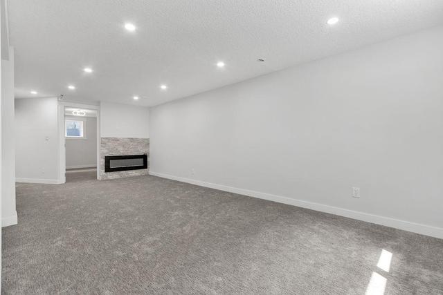 5039 Waverley Drive Sw, House detached with 4 bedrooms, 3 bathrooms and 2 parking in Calgary AB | Image 20