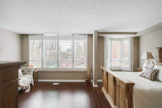 57 Mcmurrich St, Townhouse with 3 bedrooms, 3 bathrooms and 1 parking in Toronto ON | Image 14