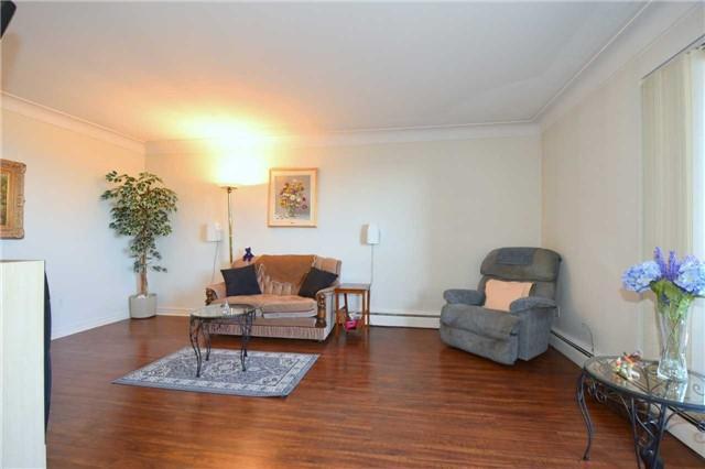 1001 - 81 Charlton Ave E, Condo with 2 bedrooms, 1 bathrooms and 1 parking in Hamilton ON | Image 3