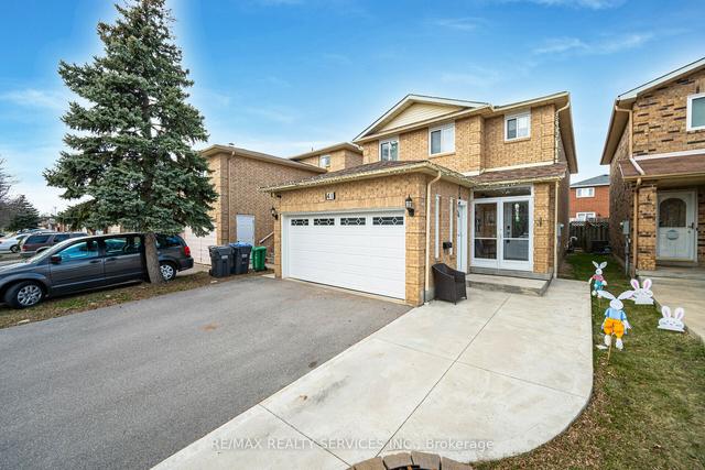 41 Donna Dr, House detached with 4 bedrooms, 4 bathrooms and 4 parking in Brampton ON | Image 12