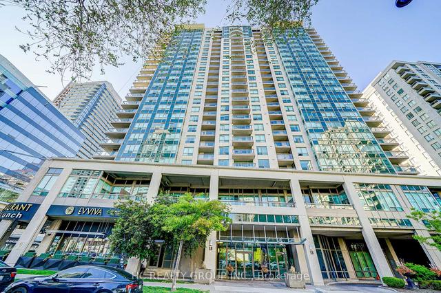 2807 - 18 Parkview Ave, Condo with 3 bedrooms, 2 bathrooms and 1 parking in Toronto ON | Image 12