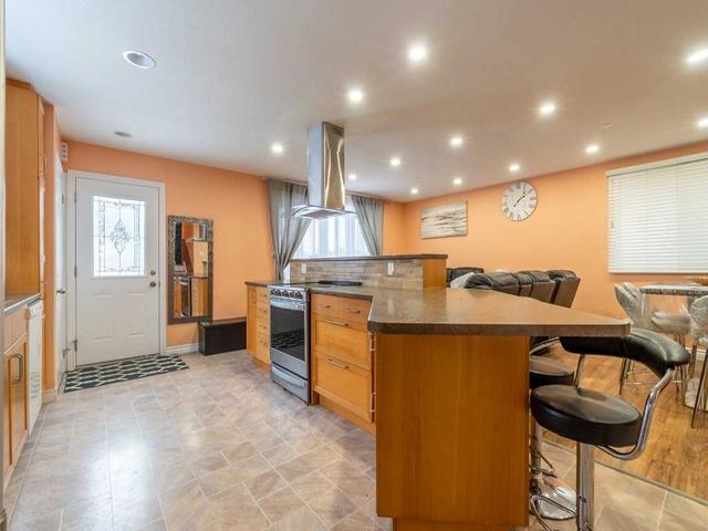468 Ferndale Ave N, House other with 3 bedrooms, 2 bathrooms and 4 parking in London ON | Image 3