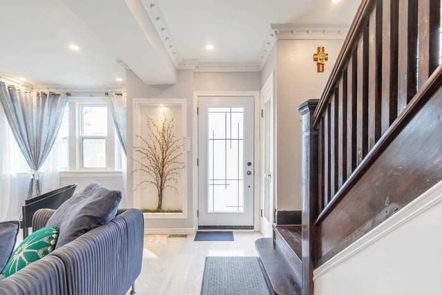136 Lawrence Ave E, House detached with 4 bedrooms, 4 bathrooms and 5 parking in Toronto ON | Image 15