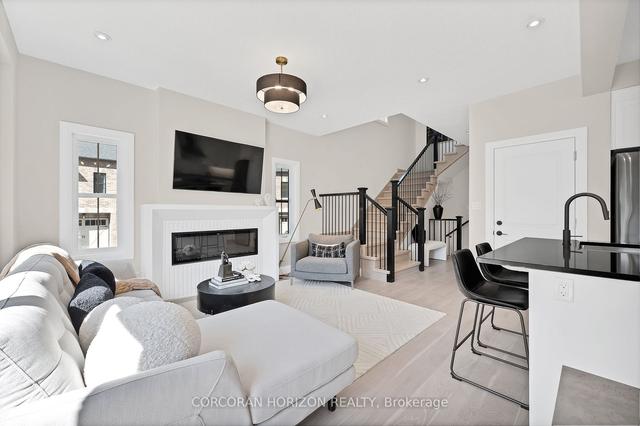 114 - 362 Fairview St, Condo with 3 bedrooms, 3 bathrooms and 2 parking in Wilmot ON | Image 3