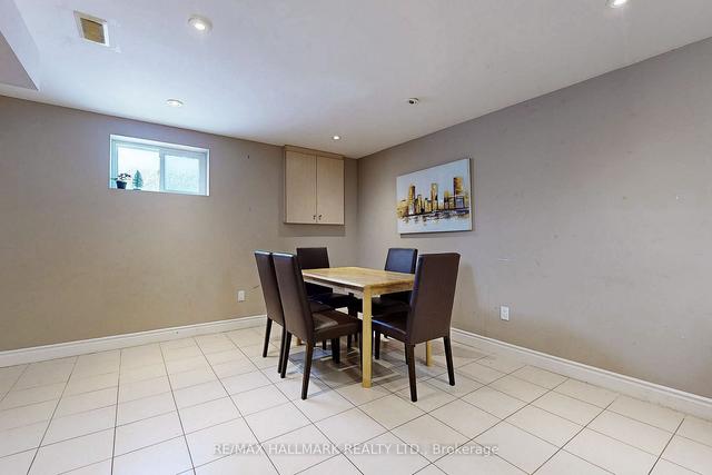 25 Honeybourne Cres, House detached with 3 bedrooms, 3 bathrooms and 7 parking in Markham ON | Image 18